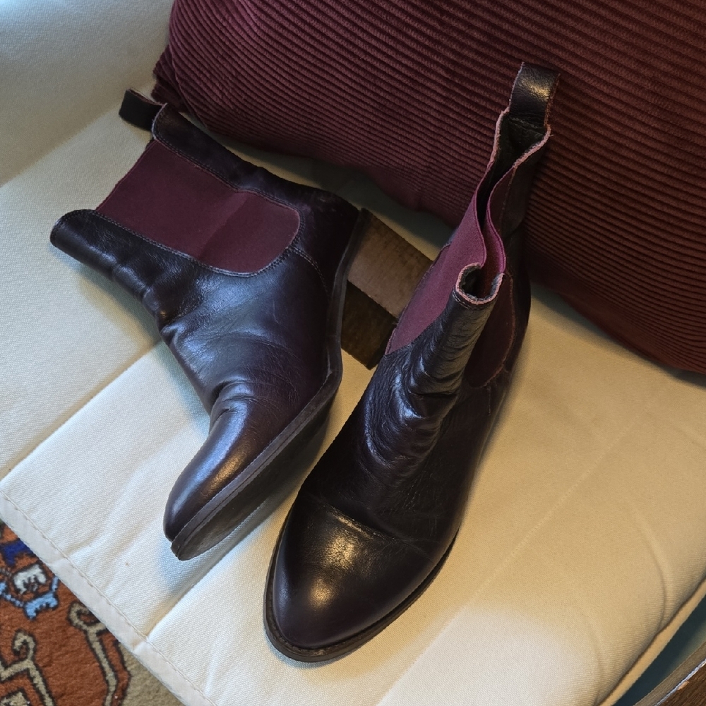 L'Intervalle Brown Leather Chelsea Boots